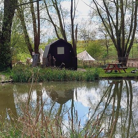 Rum Bridge Fisheries "The Cabin" Hotel Clare Eksteriør billede