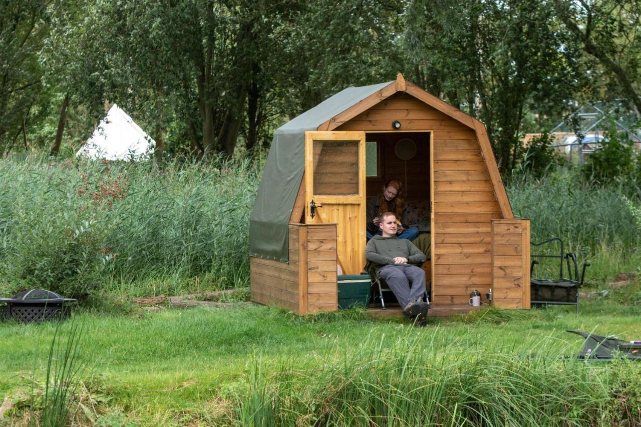 Rum Bridge Fisheries "The Cabin" Hotel Clare Eksteriør billede