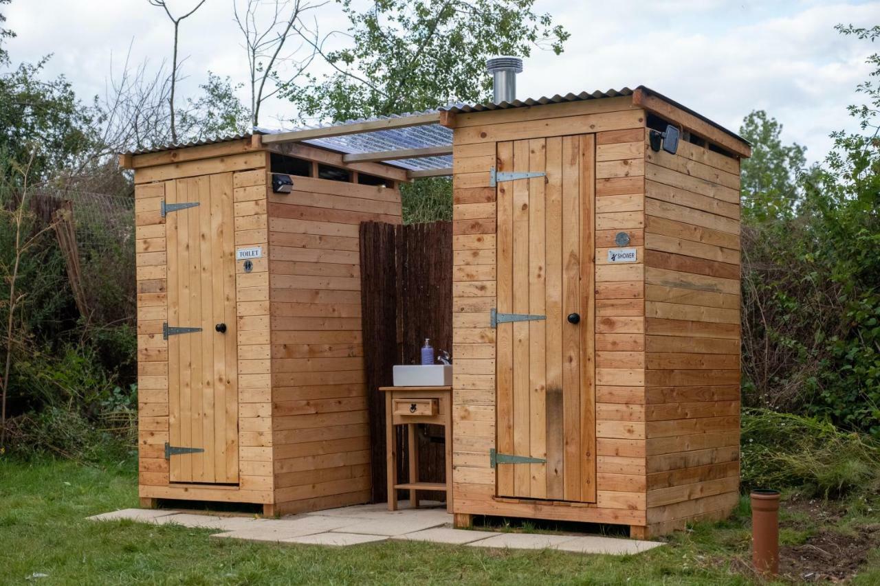 Rum Bridge Fisheries "The Cabin" Hotel Clare Eksteriør billede